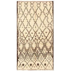 Vintage Moroccan Rug 12