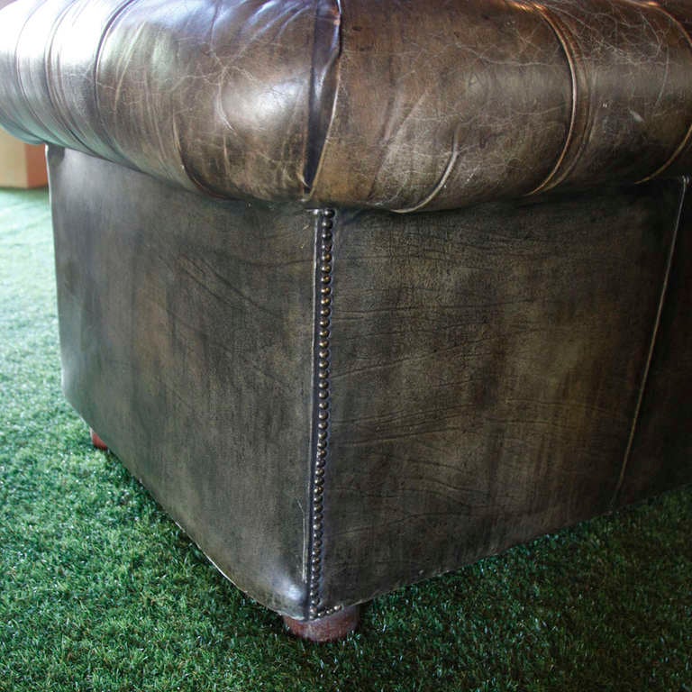 Green Leather Chesterfield Sofa's 4