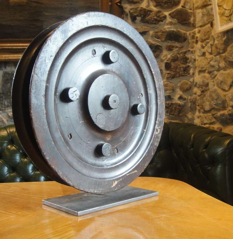 Britannico Modello di ingranaggio in legno vintage in vendita