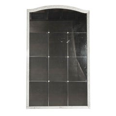Specchio vintage in ferro bianco con rosette, inizio XX secolo