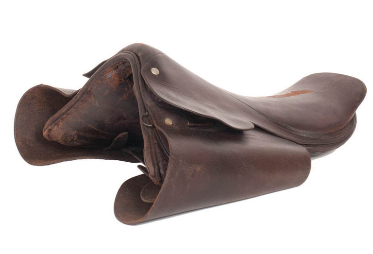 Selle d'enfant en cuir vintage, circa 1930 - En vente sur France