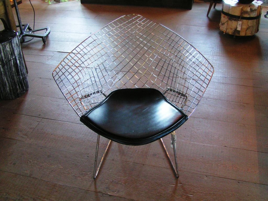 Bertoia Diamond Chair