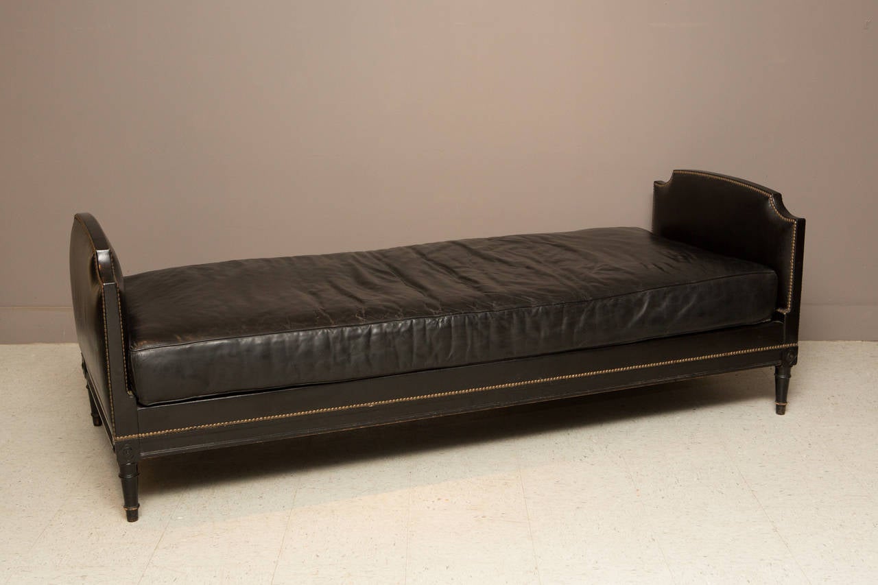Black Leather Jansen Daybed