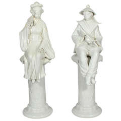 Rare Pair of Porcelain Chinoiserie Male and Female Figures on Pedestals 6