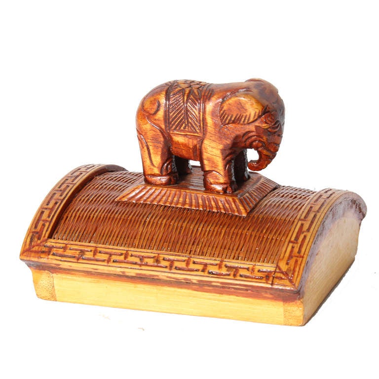 Woven Wicker Elephant with Baby Rider Box 1