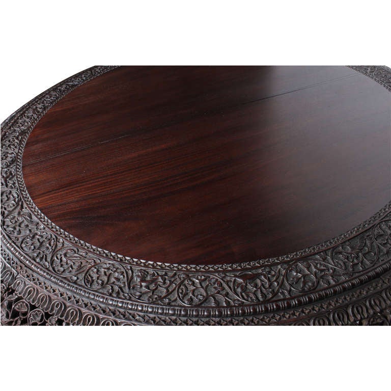 Rare Large Size 19th C. Anglo Indian Center or Dining Table In Excellent Condition In Palm Beach, FL