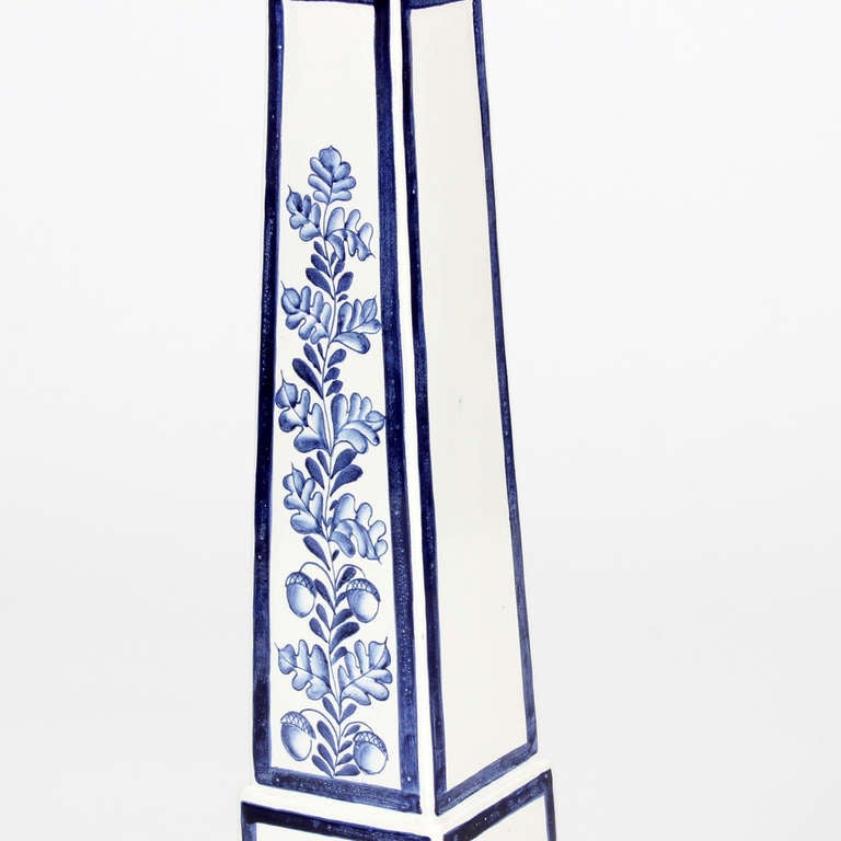 Pair of Blue and White Porcelain Elephant Obelisks In Excellent Condition In Palm Beach, FL
