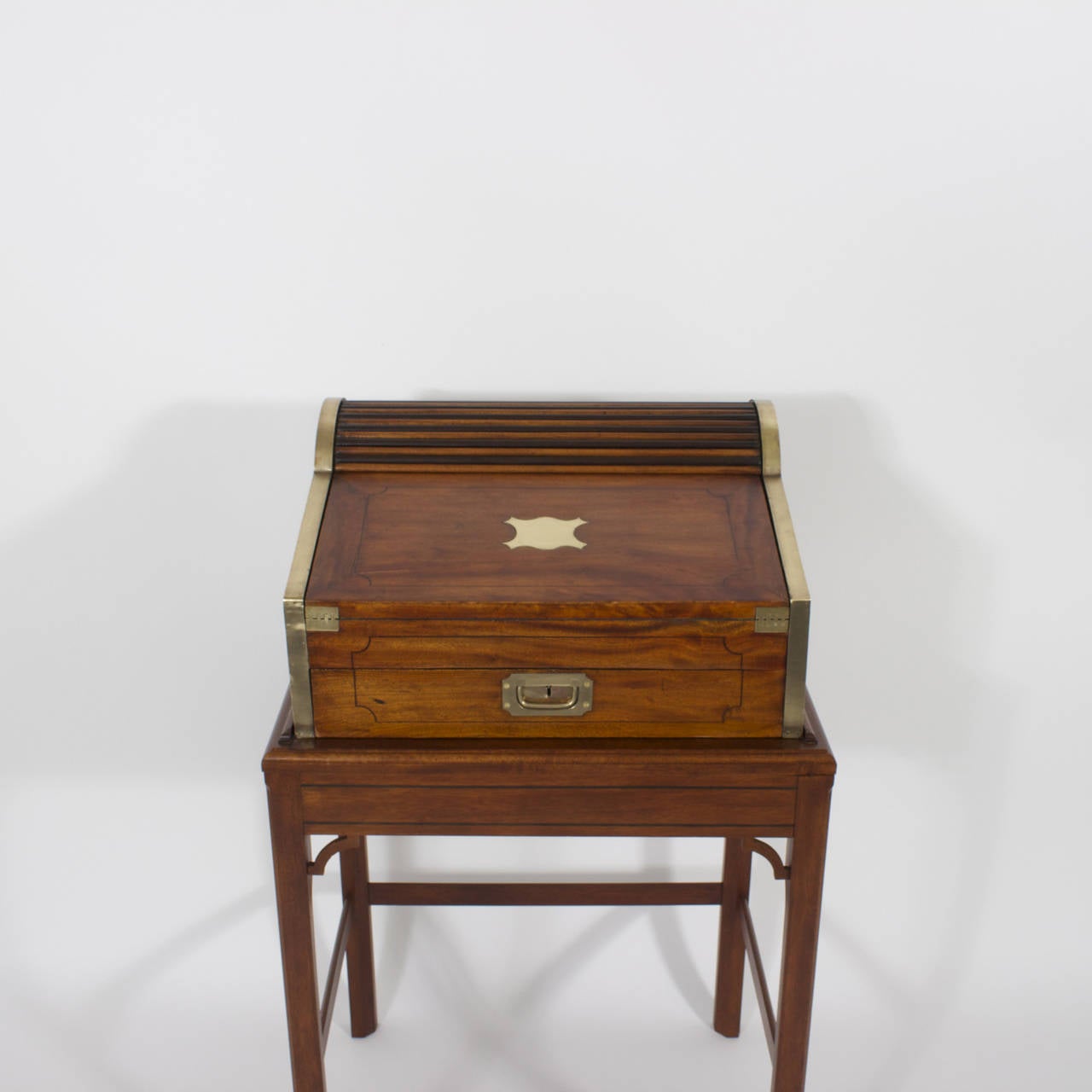 Bureau à rouleaux de campagne sur pied en vente 1