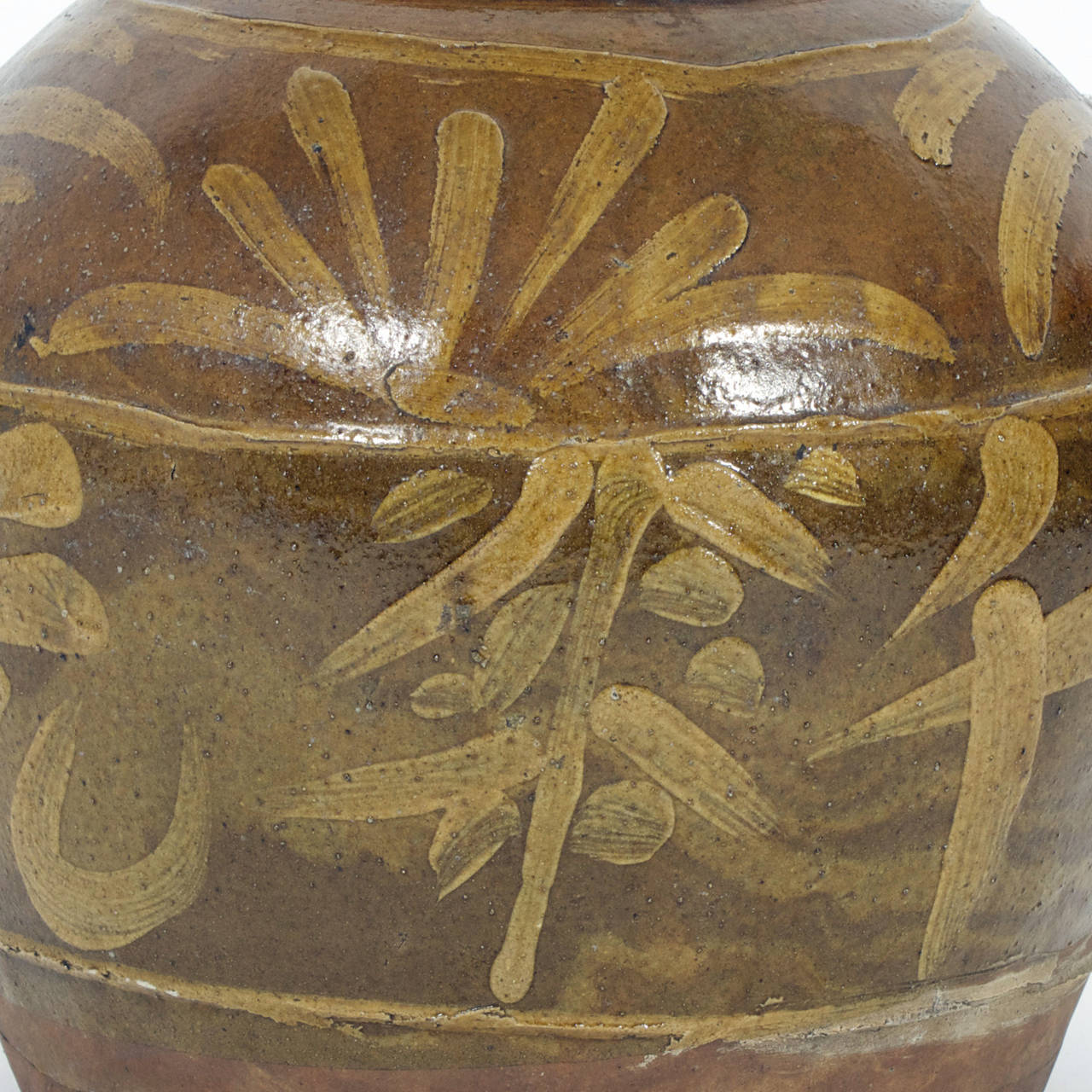 Mid Century Asian Brown Glazed Ginger Jar In Excellent Condition In Palm Beach, FL