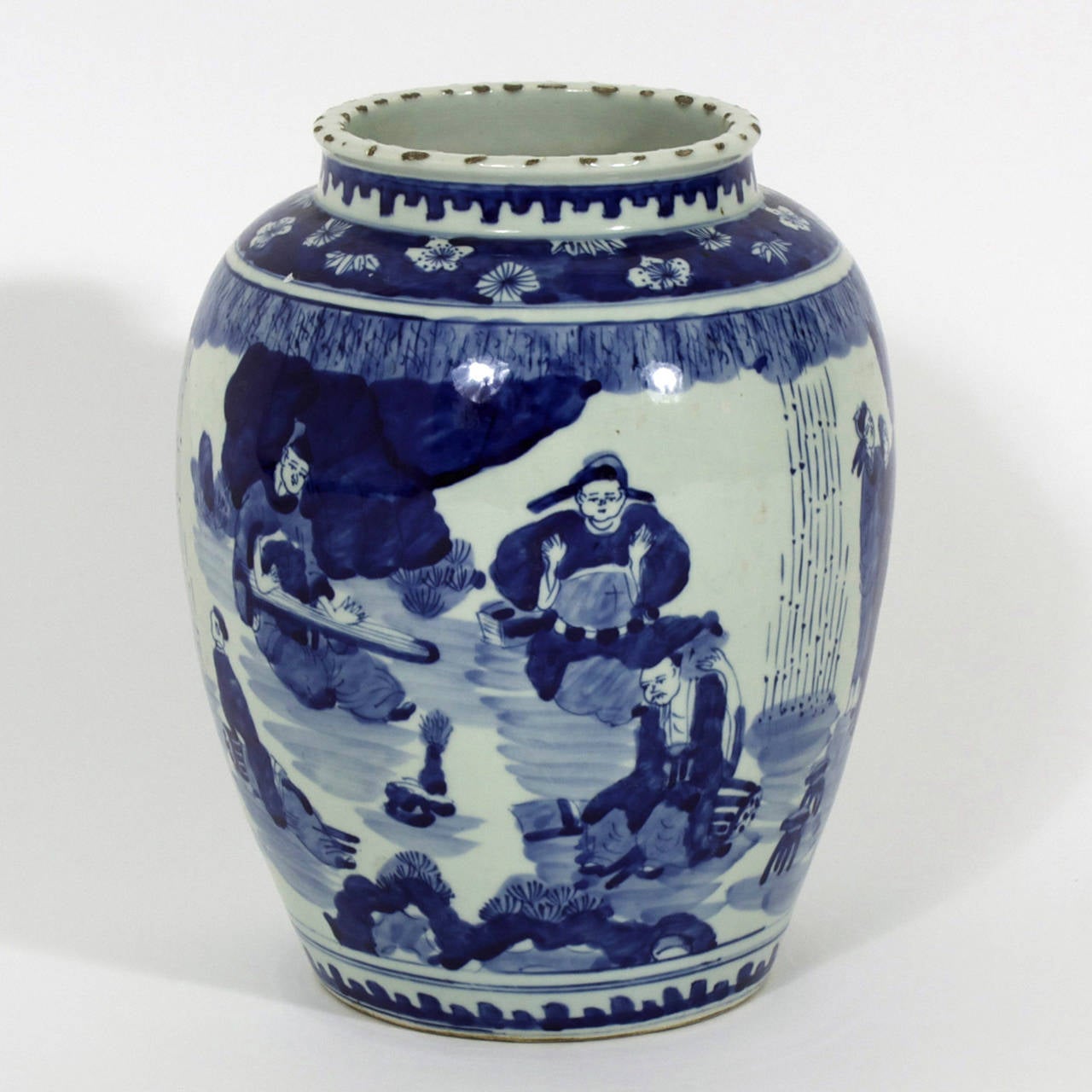 Pair of Chinese Export Blue and White Vases with Scenes In Excellent Condition In Palm Beach, FL