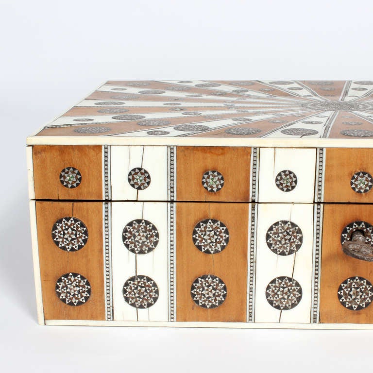 19th Century Anglo Indian Sadeli, Ivory and Sandalwood Inlaid Box