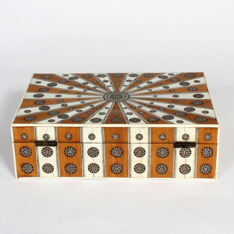 Anglo Indian Sadeli, Ivory and Sandalwood Inlaid Box 2