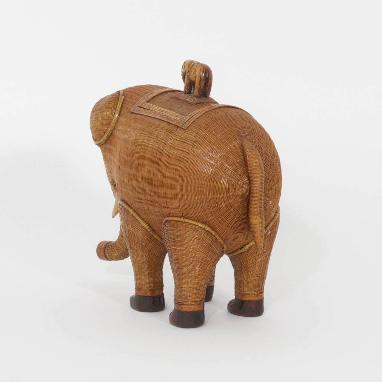 Wicker Elephant Box 1