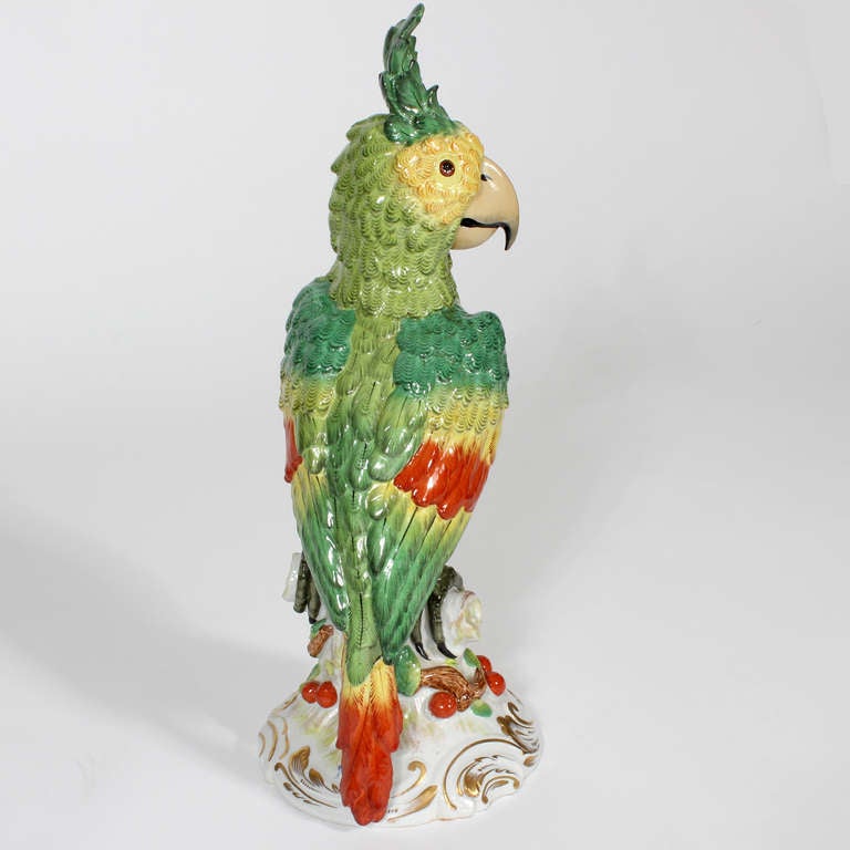 20th Century A Pair of Large and Decorative Porcelain Parrots