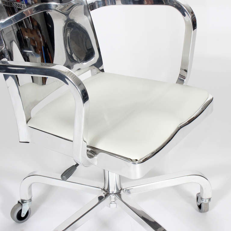 Vieux fauteuil de bureau Emeco Hudson by Starck en aluminium Excellent état à Palm Beach, FL