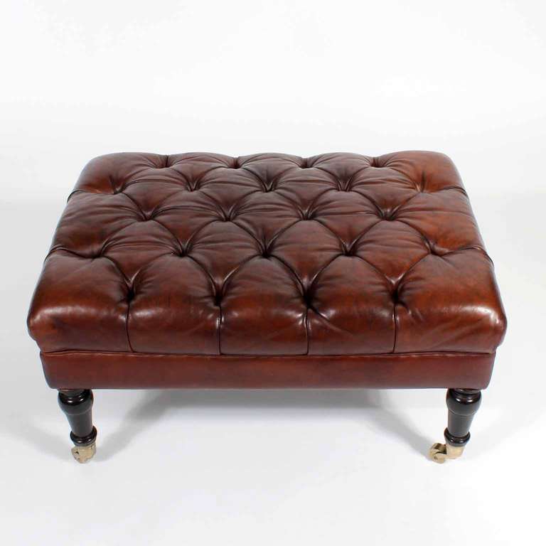 Tufted Leather Ottoman or Bench, Late 19th Century In Excellent Condition In Palm Beach, FL