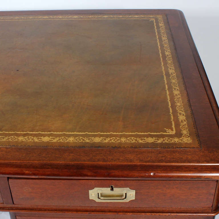 Large Mahogany 19th C. 3 Part Campaign Partners Desk In Excellent Condition In Palm Beach, FL