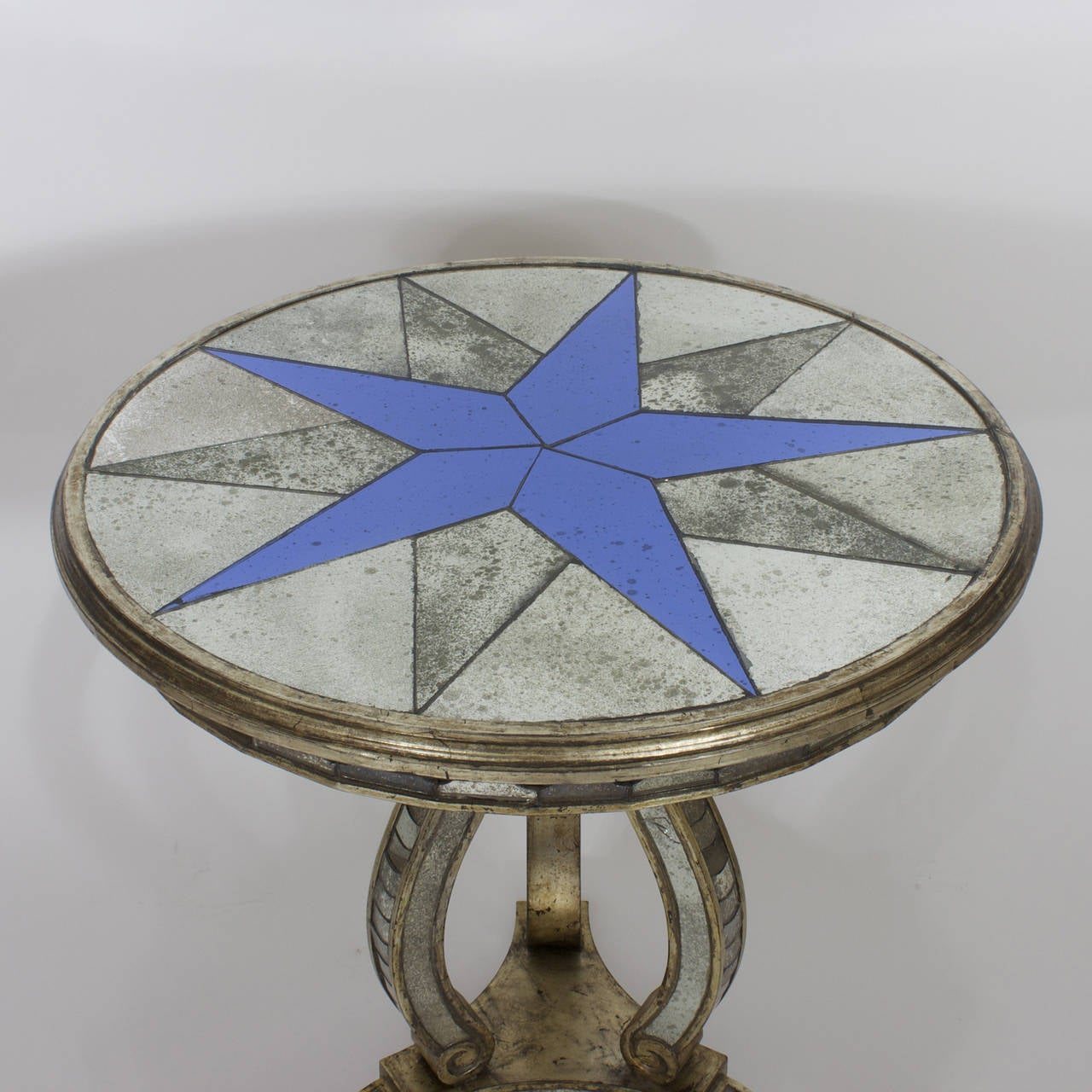 Italian Pair of Mid Century Art Deco Round Blue and Silver Mirrored Tables For Sale