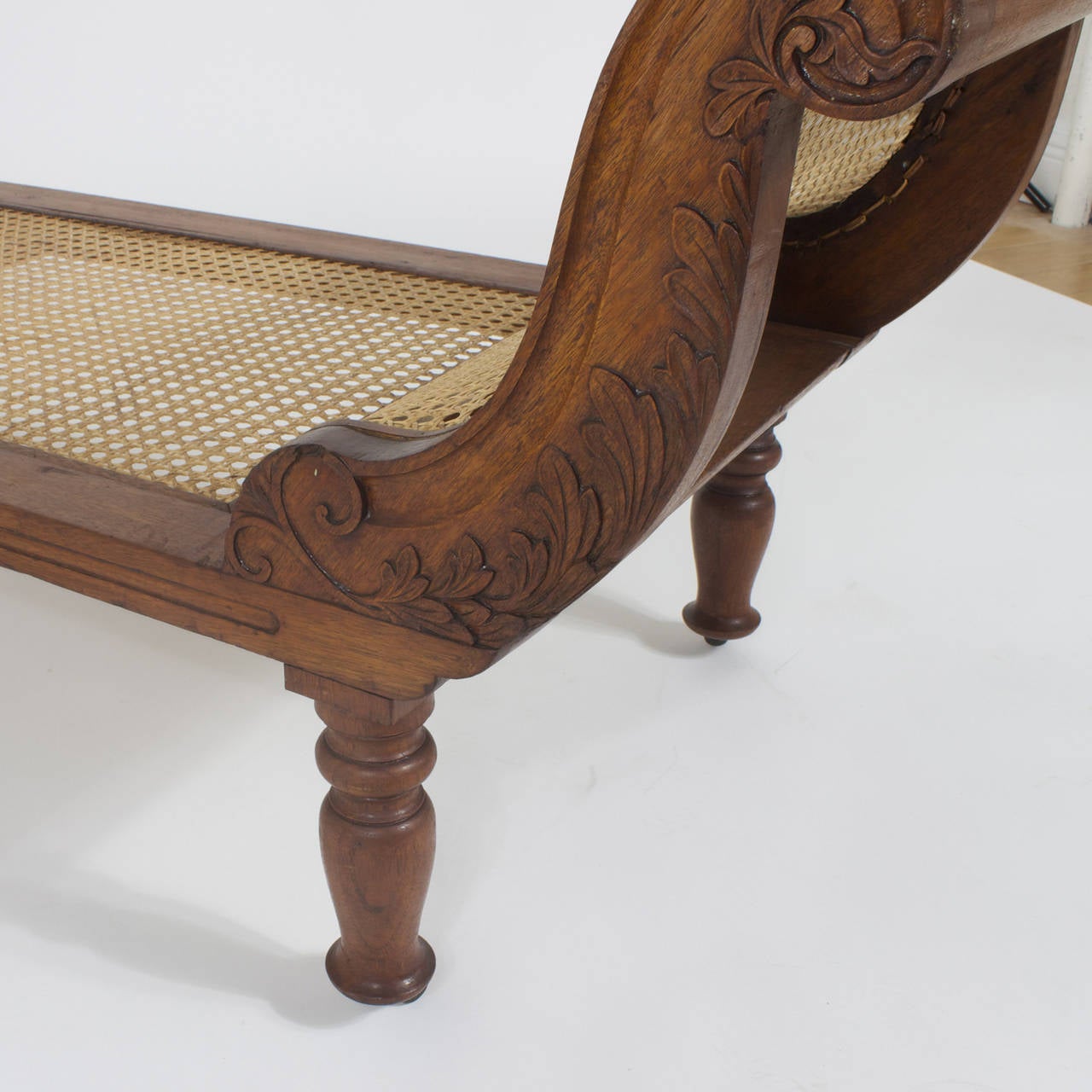 19th Century West Indian Chaise Longue In Excellent Condition In Palm Beach, FL