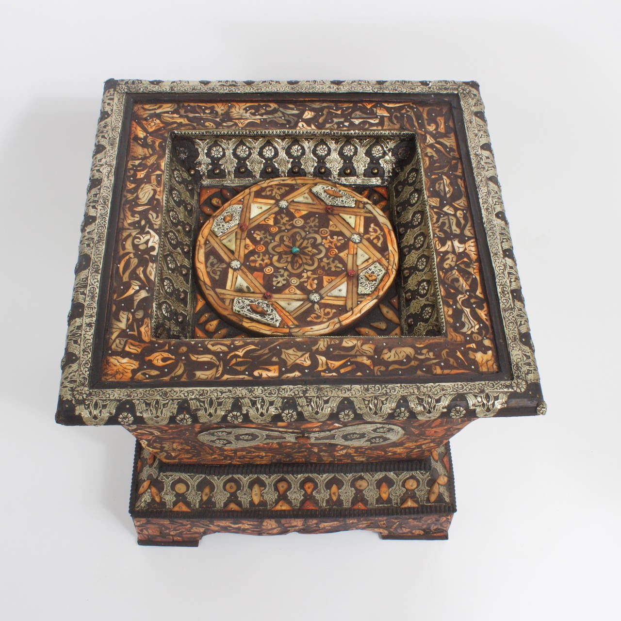20th Century Pair of Moroccan End Tables