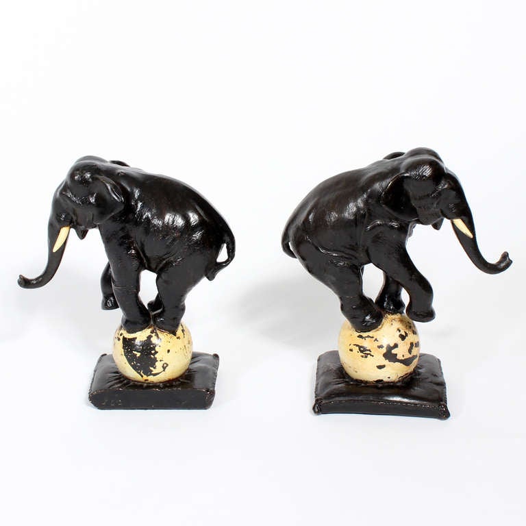 Pair of Painted Cast Bookends In Excellent Condition In Palm Beach, FL