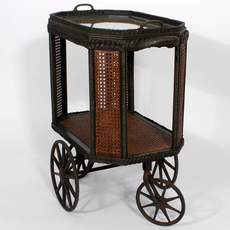 Early 20th C. Wicker Drinks or Tea Cart In Excellent Condition In Palm Beach, FL