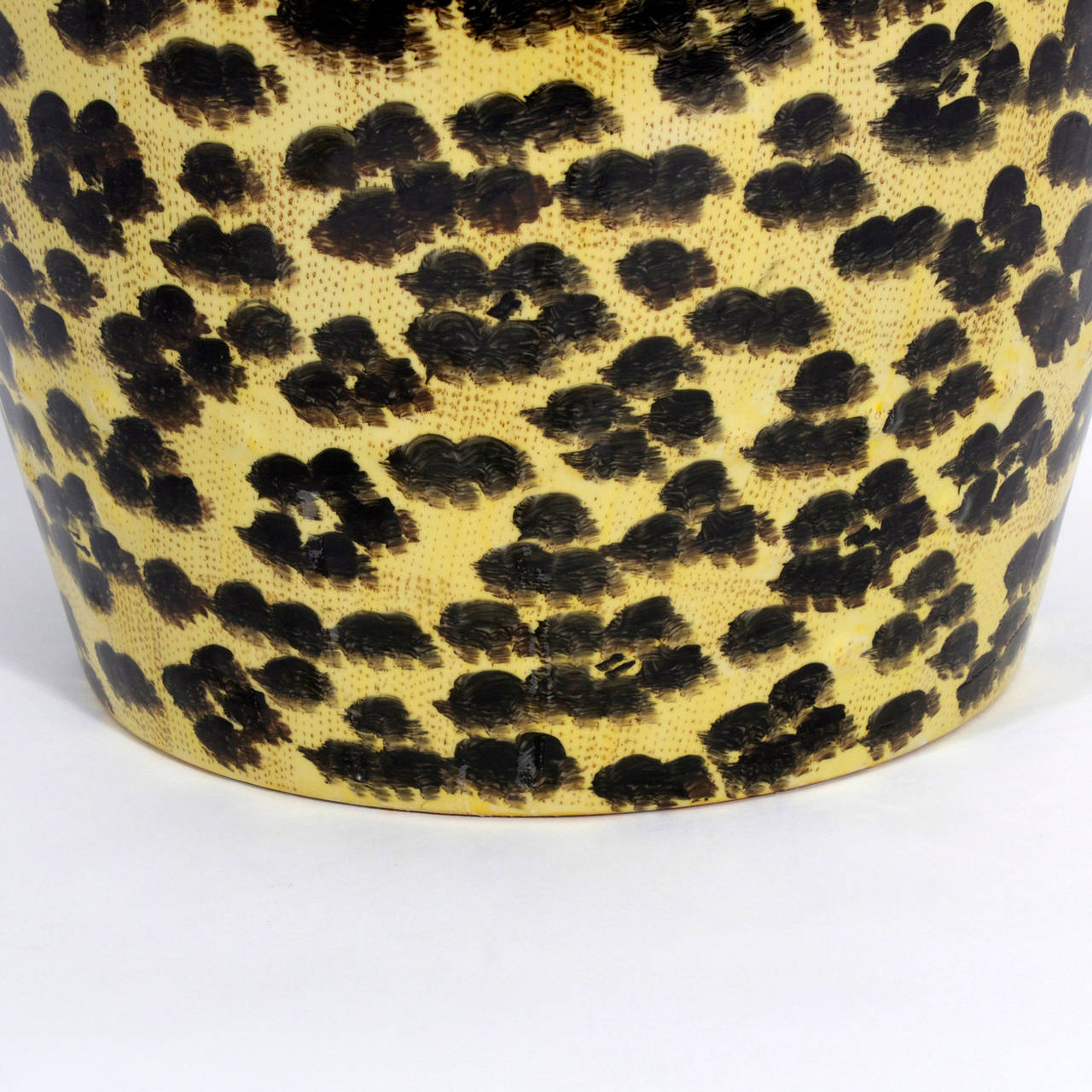 Stylish Leopard Print Ceramic Garden Seat 1