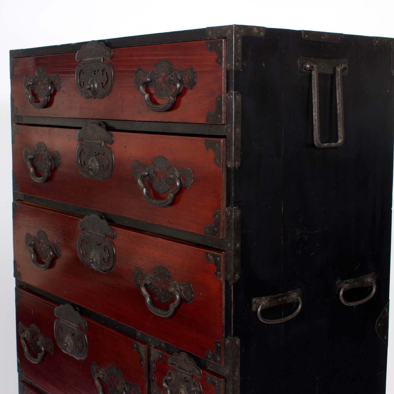 Mid-19th Century Antique Tansu Chest of Drawers