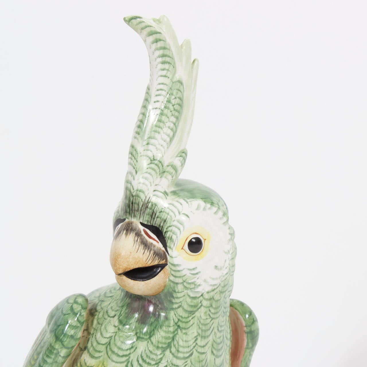 Italian Porcelain Parrot on Tree Trunk In Excellent Condition In Palm Beach, FL