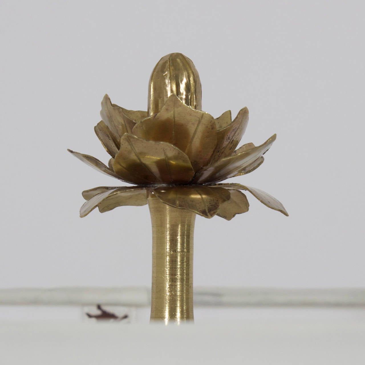 Chinoiserie Pair of Etched Brass Lotus Flower Table Lamps, in the Manner of Feldman