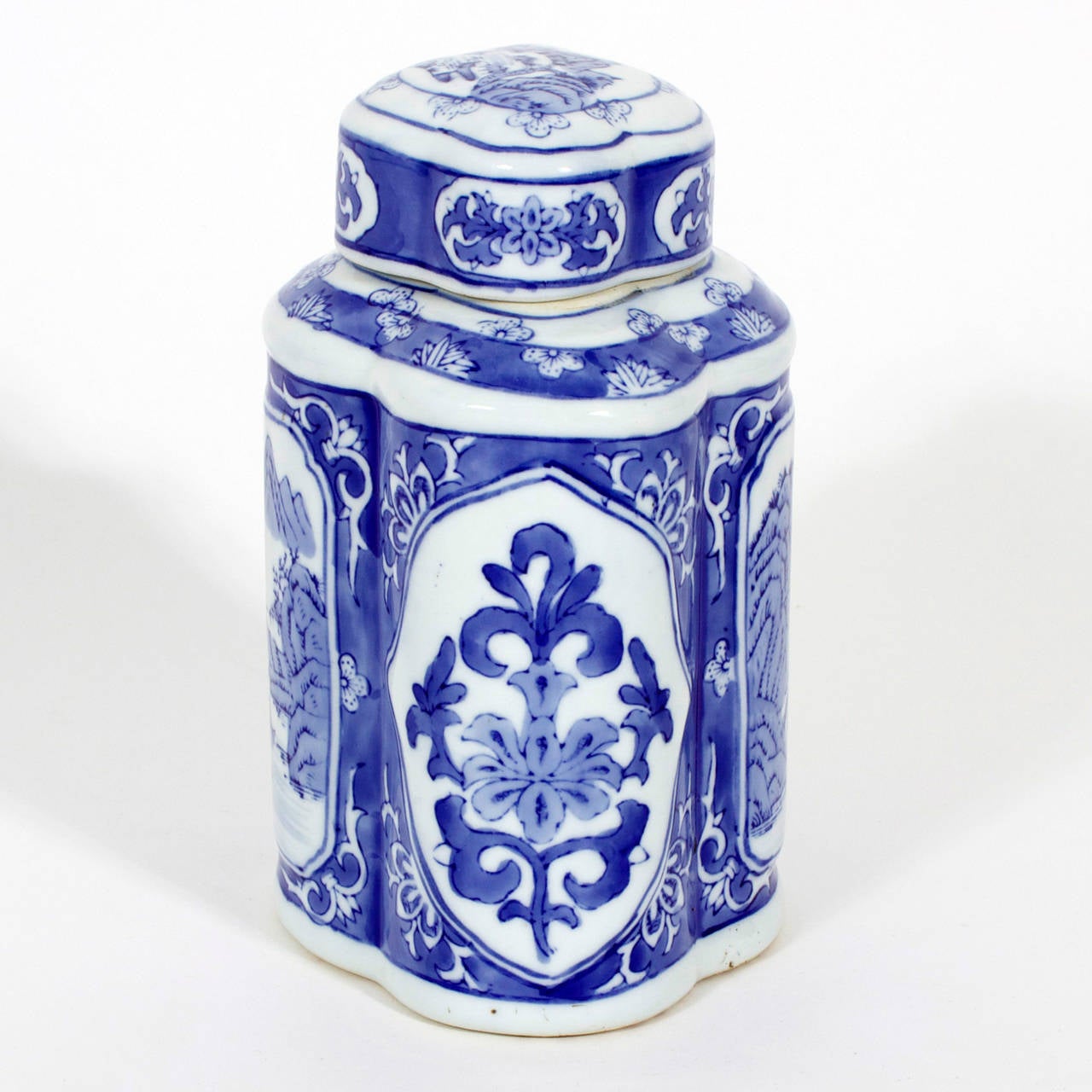 Pair of Chinese Export Blue and White Canisters 1