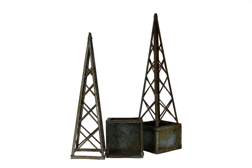 Chinoiserie Pair of Faux Copper Verdigri Metal Obelisk Form Trellis Planters