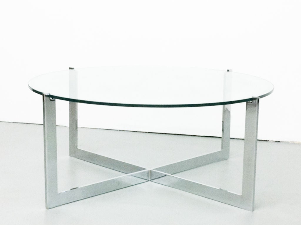 Milo Baughman Chrome/Glass Cantilevered Round Coffee Table In Excellent Condition For Sale In Los Angeles, CA
