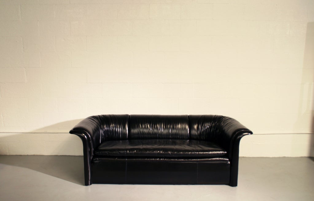 Late 20th Century Pair of Rare Dunbar Loveseats, in Sexy Black Gathered Leather For Sale