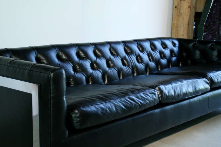 Rare Milo Baughman Chrome Cantilevered Tufted Leather Sofa In Excellent Condition For Sale In Los Angeles, CA