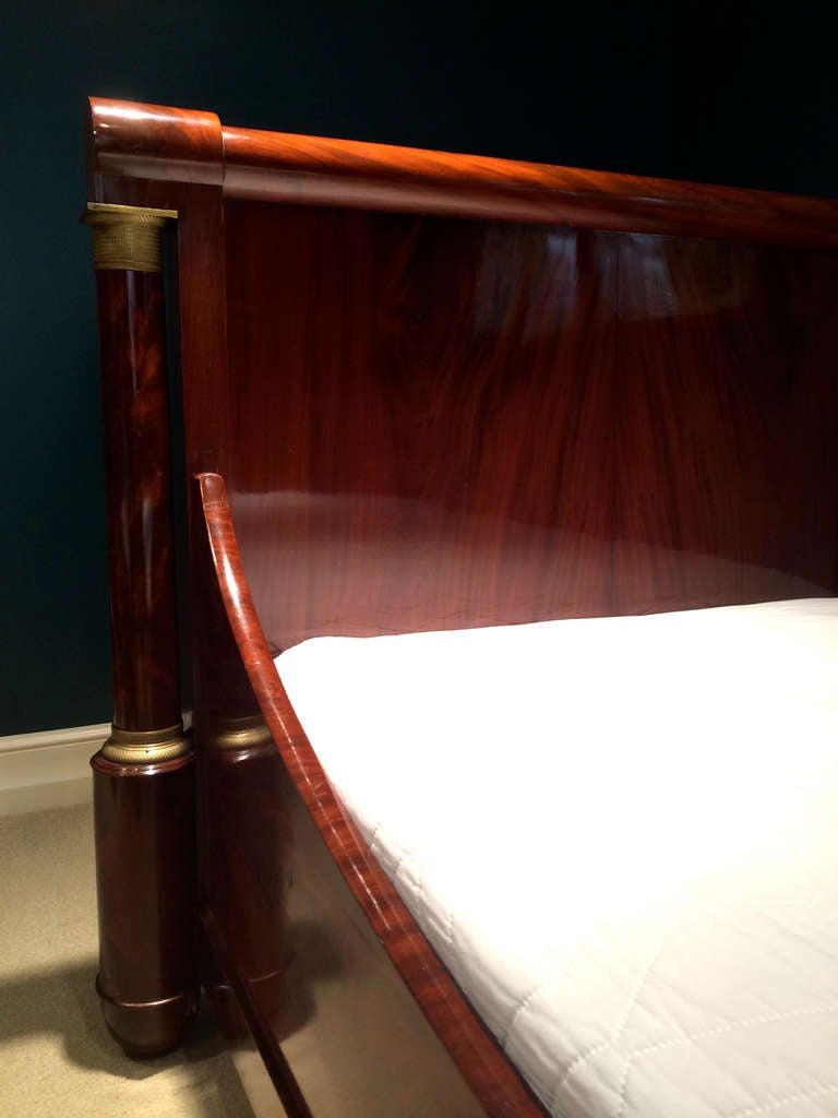Charles X French Mahogany Bed In Excellent Condition For Sale In Chicago, IL