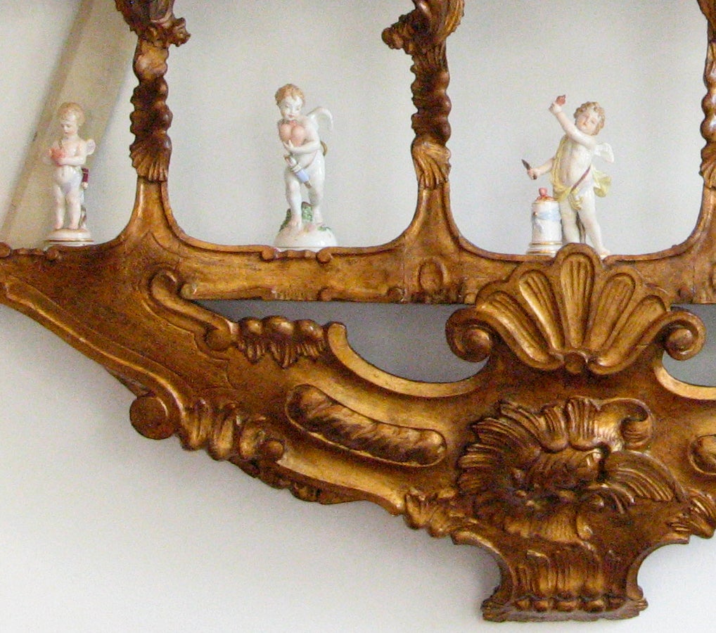 19th Century Royal Rococo Gilt Limewood Etagere For Sale