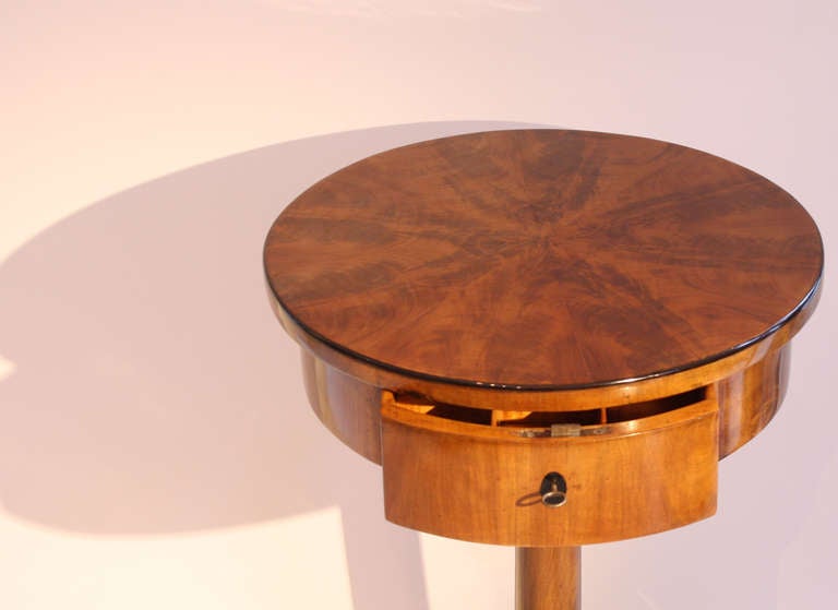 Austrian Fine Biedermeier Side Table from the Josef Danhauser Workshop For Sale