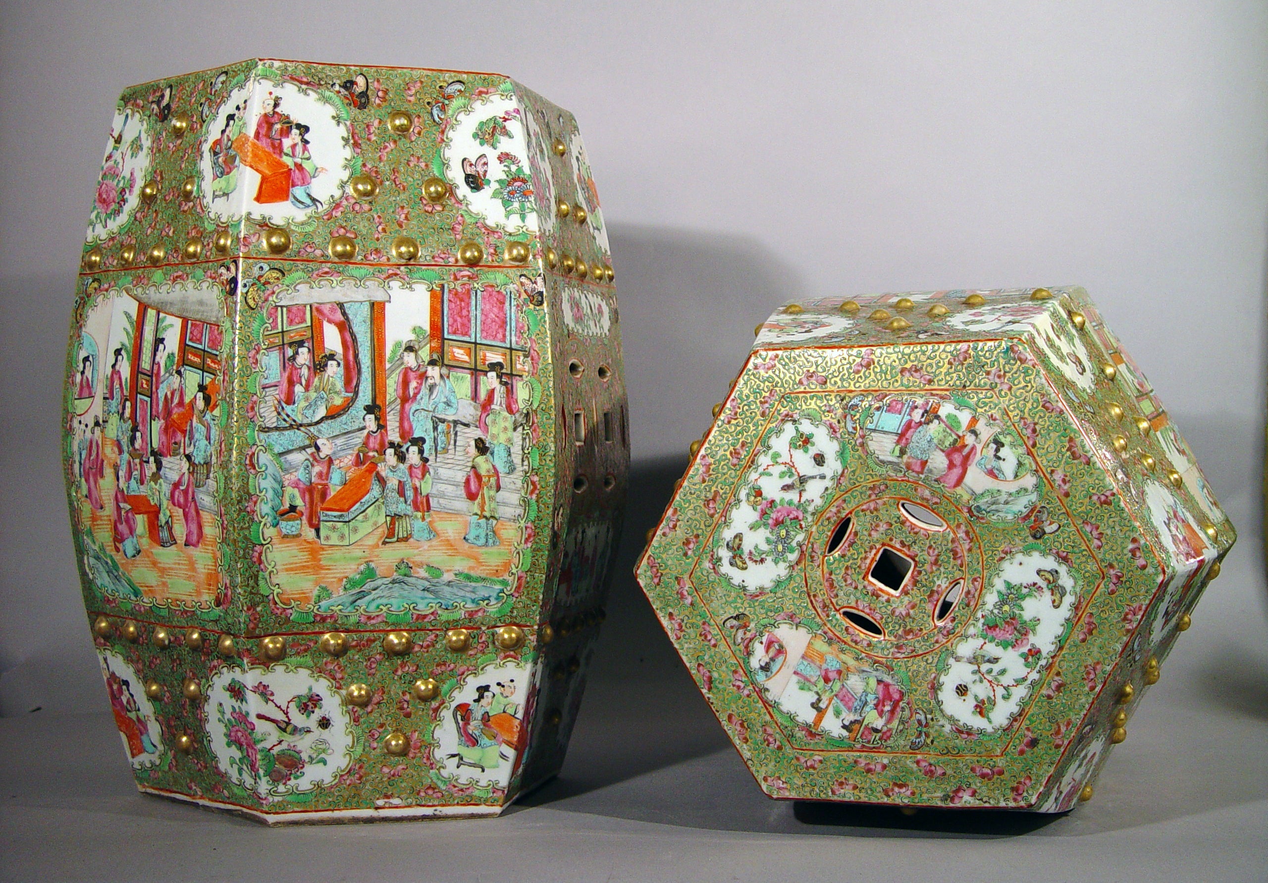 Fine Pair of Chinese Export Porcelain Garden Seats.