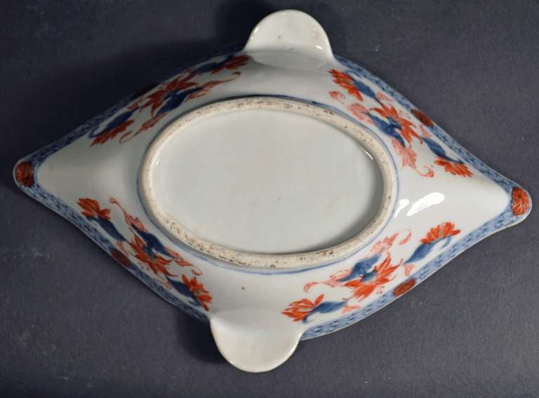 A Rare Pair of Chinese Imari Leaf-shaped Sauce Boats 3