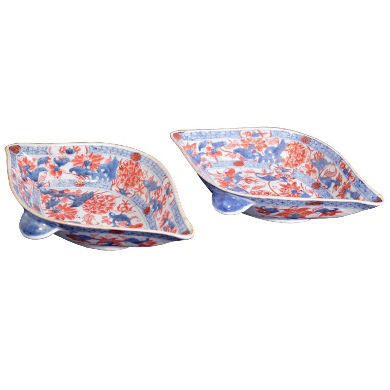 A Rare Pair of Chinese Imari Leaf-shaped Sauce Boats