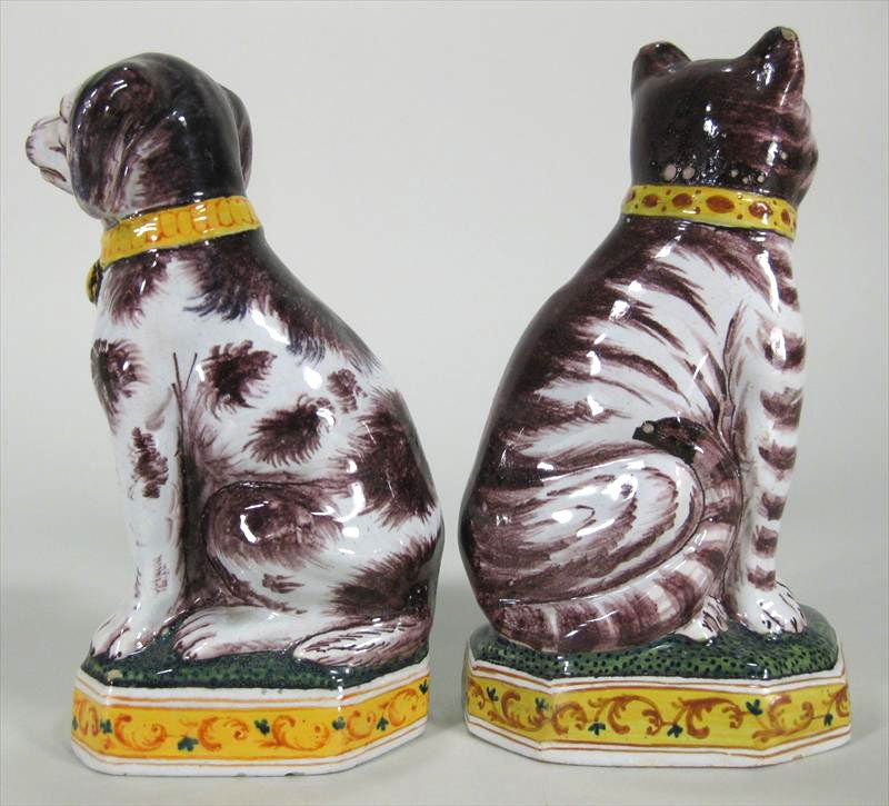 A Pair of Dutch Tin-glazed Earthenware Models of a Dog & Cat In Good Condition In Downingtown, PA