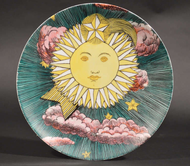 A Set of Twelve Coloured Piero Fornasetti Calendar Plates of the Sun. In Good Condition In Downingtown, PA