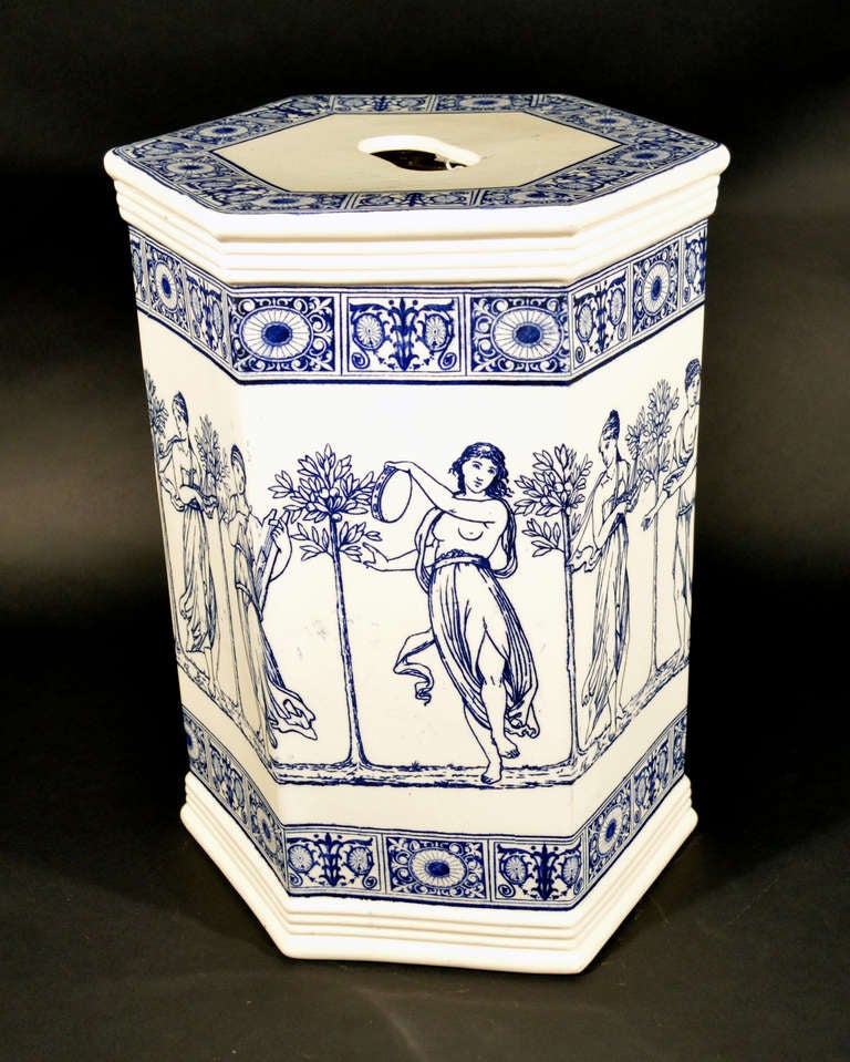 An English Aesthetic Movement Wedgwood Queen's Ware Garden Seat 5