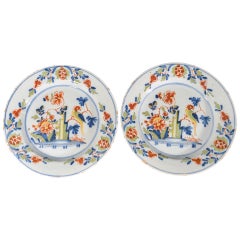 Lambeth High Street Delftware Chinoiserie Plates With Parrot, 18th-century.