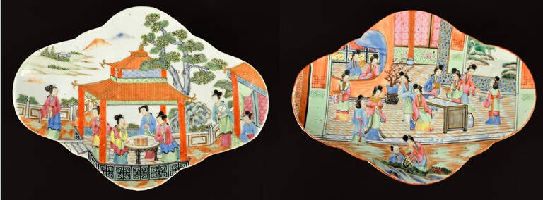 Pair of Chinese Export Rose Mandarin Porcelain Dishes