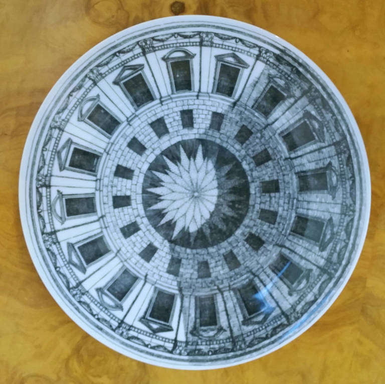 Set of Six Piero Fornasetti Cortili Porcelain Plates. In Excellent Condition In Downingtown, PA
