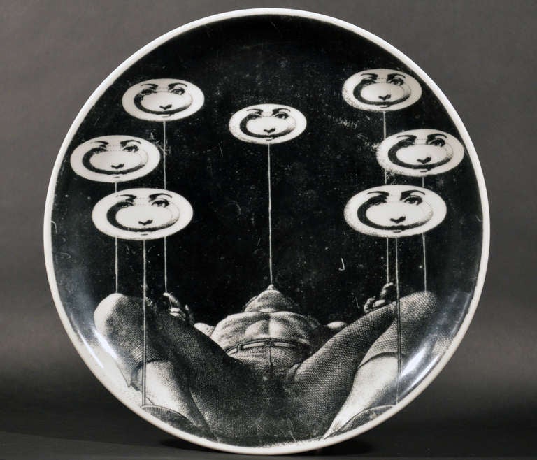 A Set of Six Piero Fornasetti Tema E Variazioni Plates In Excellent Condition In Downingtown, PA