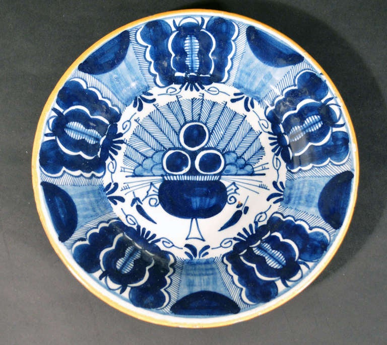 A Set of Six Dutch Delft Underglaze Blue Peacock Plates In Excellent Condition In Downingtown, PA