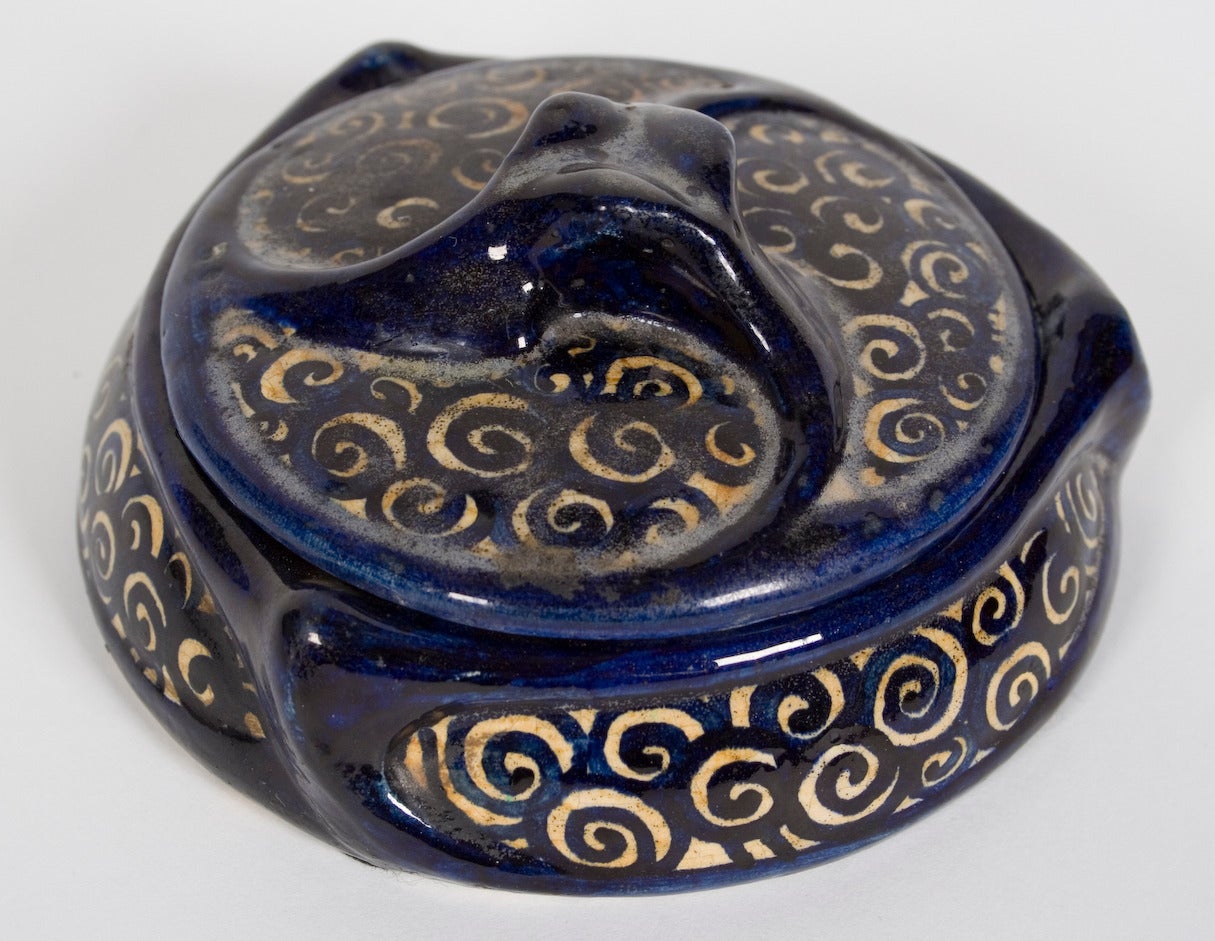 A French Art Deco period stoneware lidded jar/trinket box by Raoul Lachenal, c. 1925.

The son of famed ceramicist Edmond Lachenal, Raoul (1885-1956) established a workshop at Boulogne-Sur-Seine in 1911. His distinctive stoneware shapes and glazes
